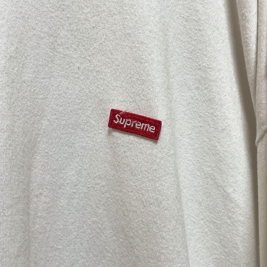 人気デザイン》シュプリーム SUPREME 白☆ロンt 2XL 刺繍ロゴ ワン 
