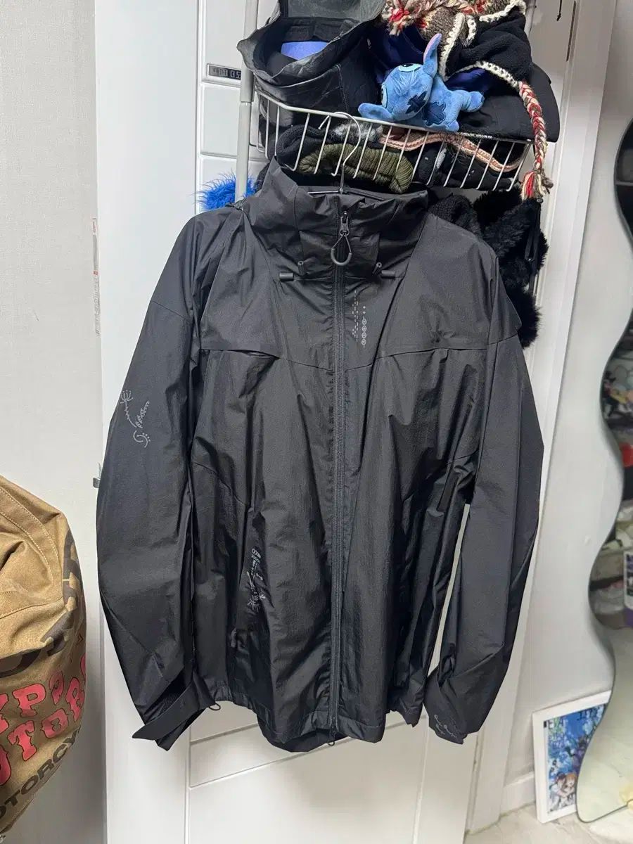 HYEIN SEO 8l911 Graphic Shell Jacket Tra