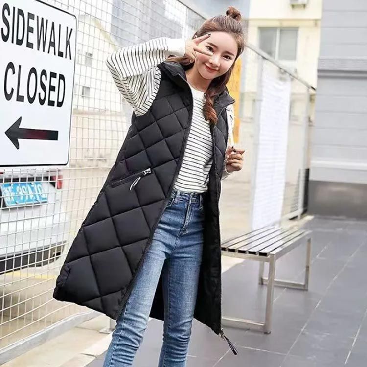 TO BE CHIC フェイクレザーフード付きダウンベスト　サイズ42 撥水フード付きダウンベスト[品番：NICW0004891]｜NICOLE