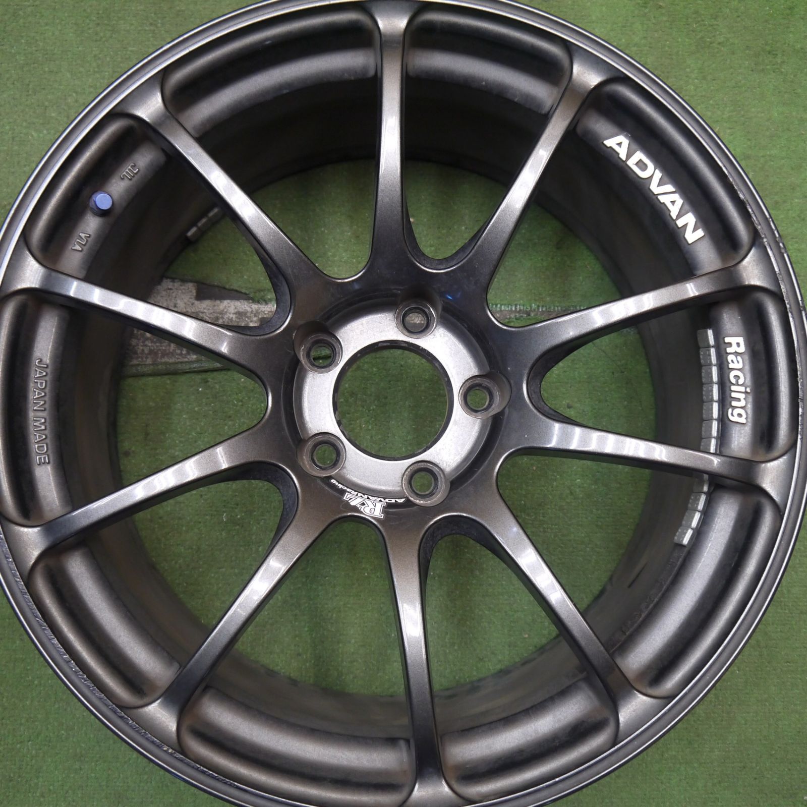 レーシング 18インチ