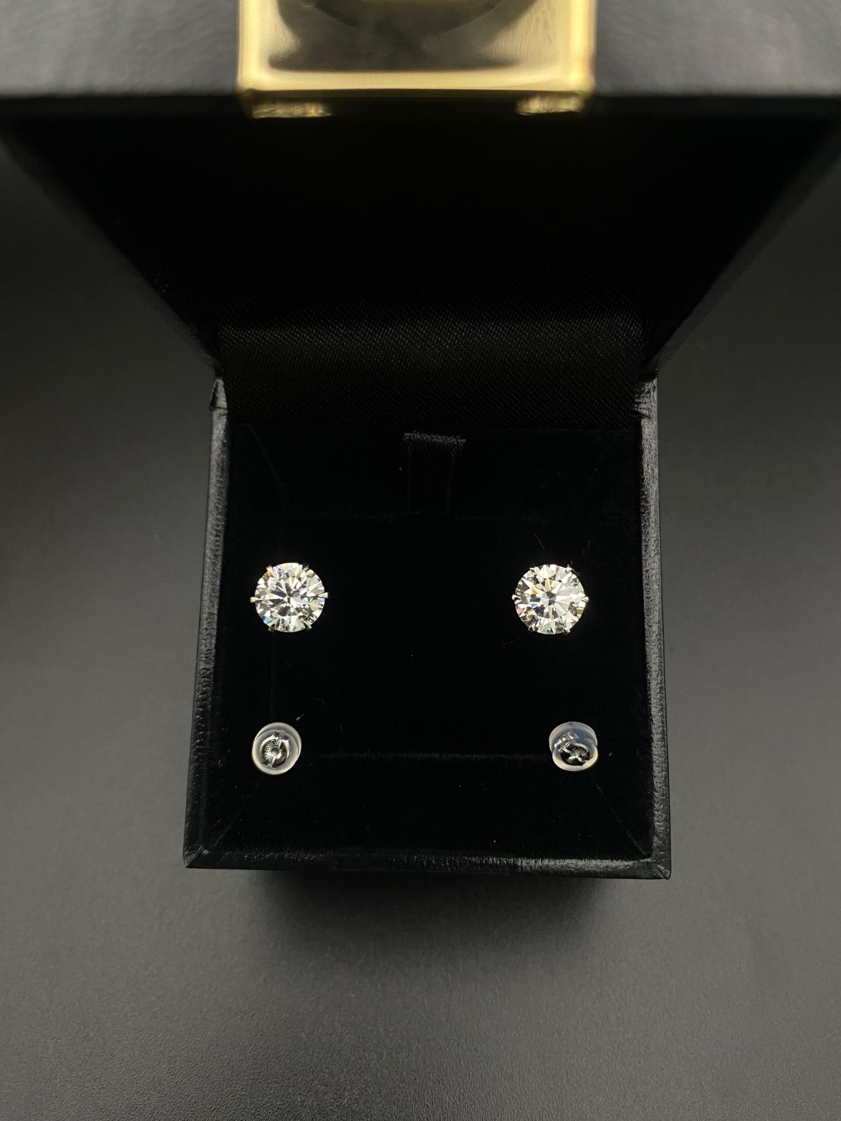 PTダイヤピアス2.0ct ラボダイヤ
