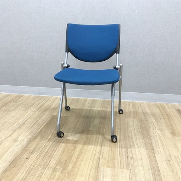 スタッキングチェア 肘無 プロスタック 背パッドタイプ キャスター付 会議椅子 オカムラ コバルトブルー