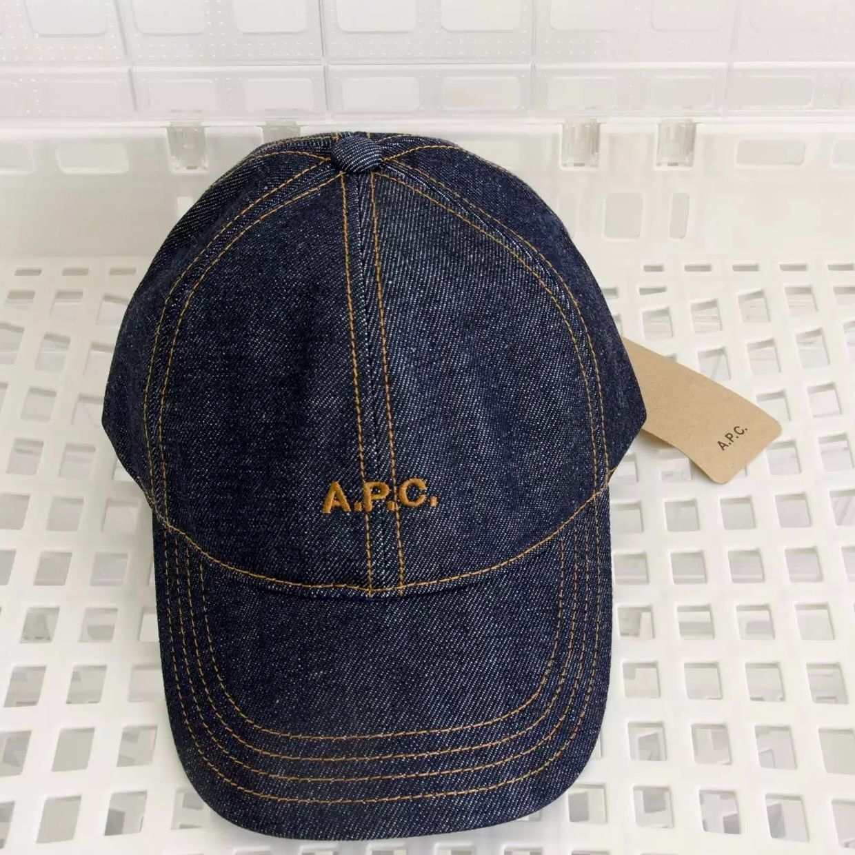 A.P.C. レディースロゴ刺繍カウボーイベースボールキャップ黄色明糸帽子