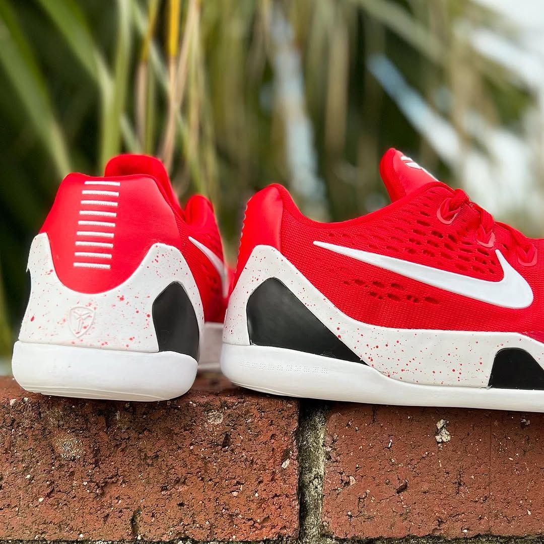 NIKE KOBE 9 EM LOW PROTRO GS ナイキ コービー 9 プロトロGS 【BOY'S