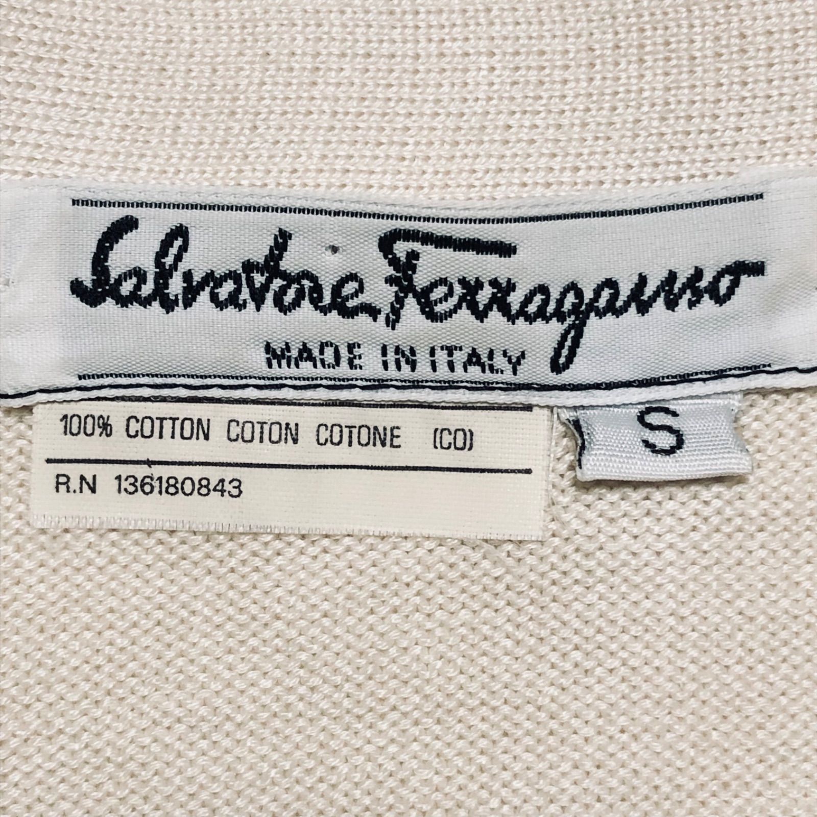 【極美品】フェラガモ　ニット カーディガン 銀ボタン カーディガン　ヴァラ　ロゴ □美品□Salvatore Ferragamo サルヴァトーレフェラガモ Vネック