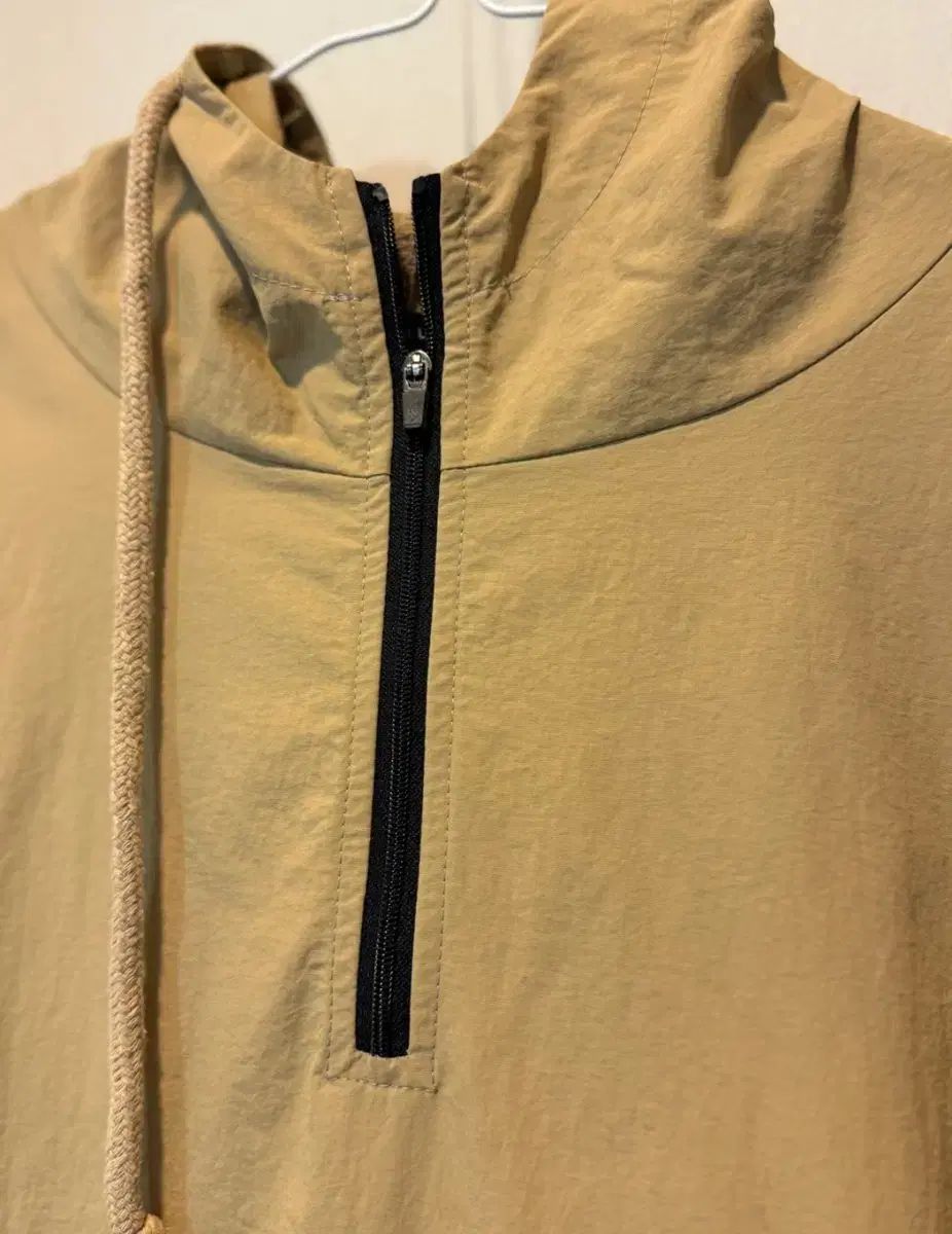 LGツインズ フーディー