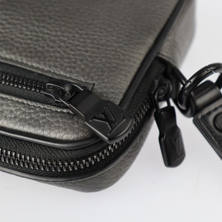 LOUIS VUITTON ルイ ヴィトン セカンドバッグ M52771 トリヨンレザー  