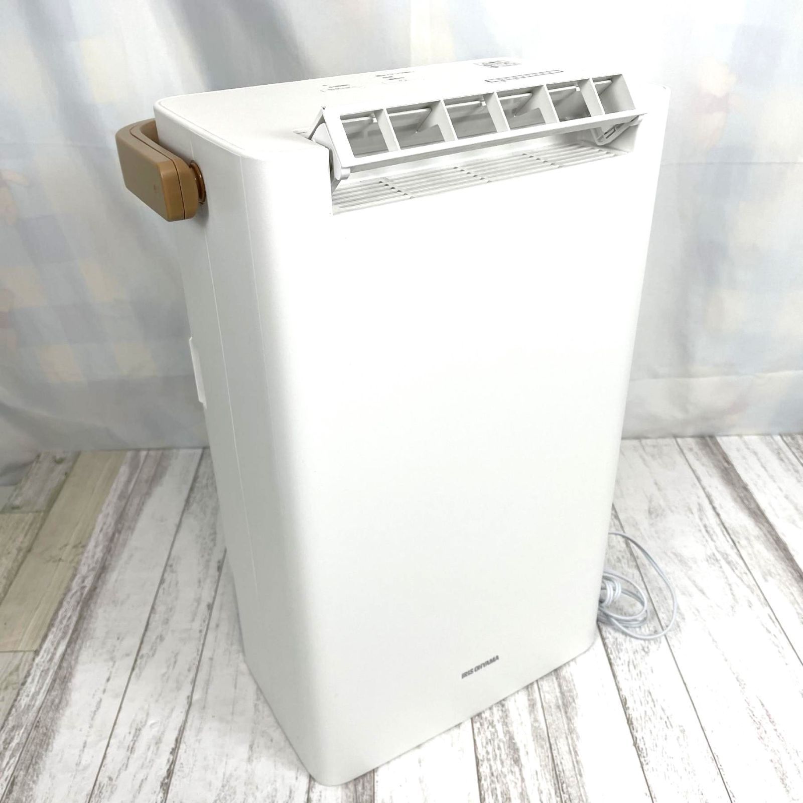 展示品 アイリスオーヤマ 除湿機 IJD-P20-W 2025年製 衣類乾燥 デシカント式 6畳対応 a860