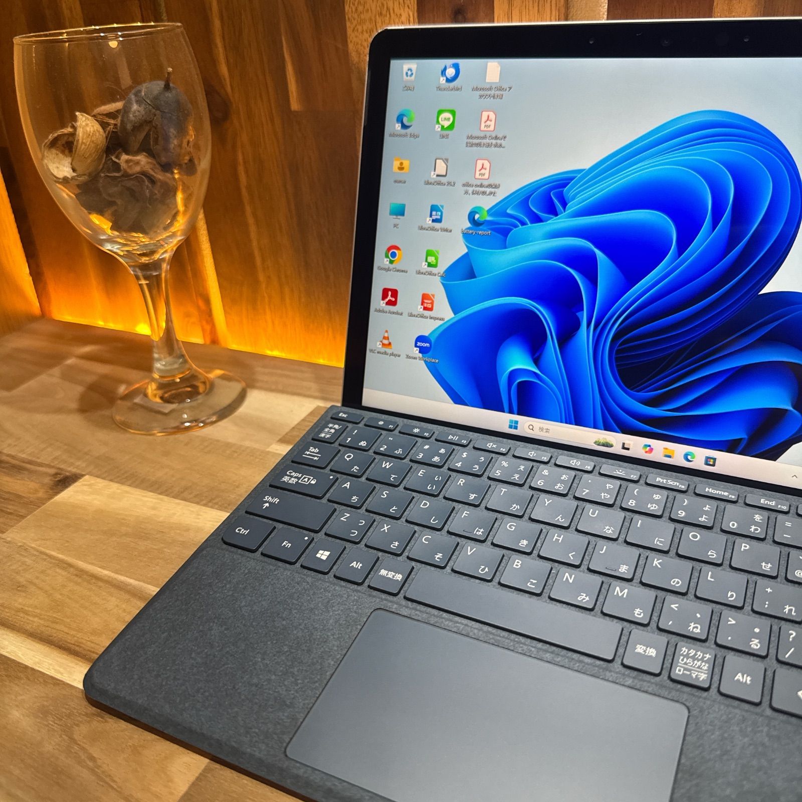 超軽量 2in1モデル‼️Surface Go 3☘タッチパネル式☘ノートパソコン 人気 2in1モデル‼️Surface Go 3☘タッチパネル式☘ノート