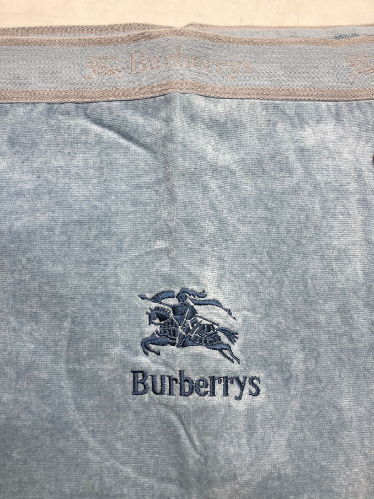 ★Burberry バーバリー　西川産業　タグ付き未使用品　タオルケット　145×200cm ソフトタッチ&ワイドサイズ　※シミあり　1.3kg★