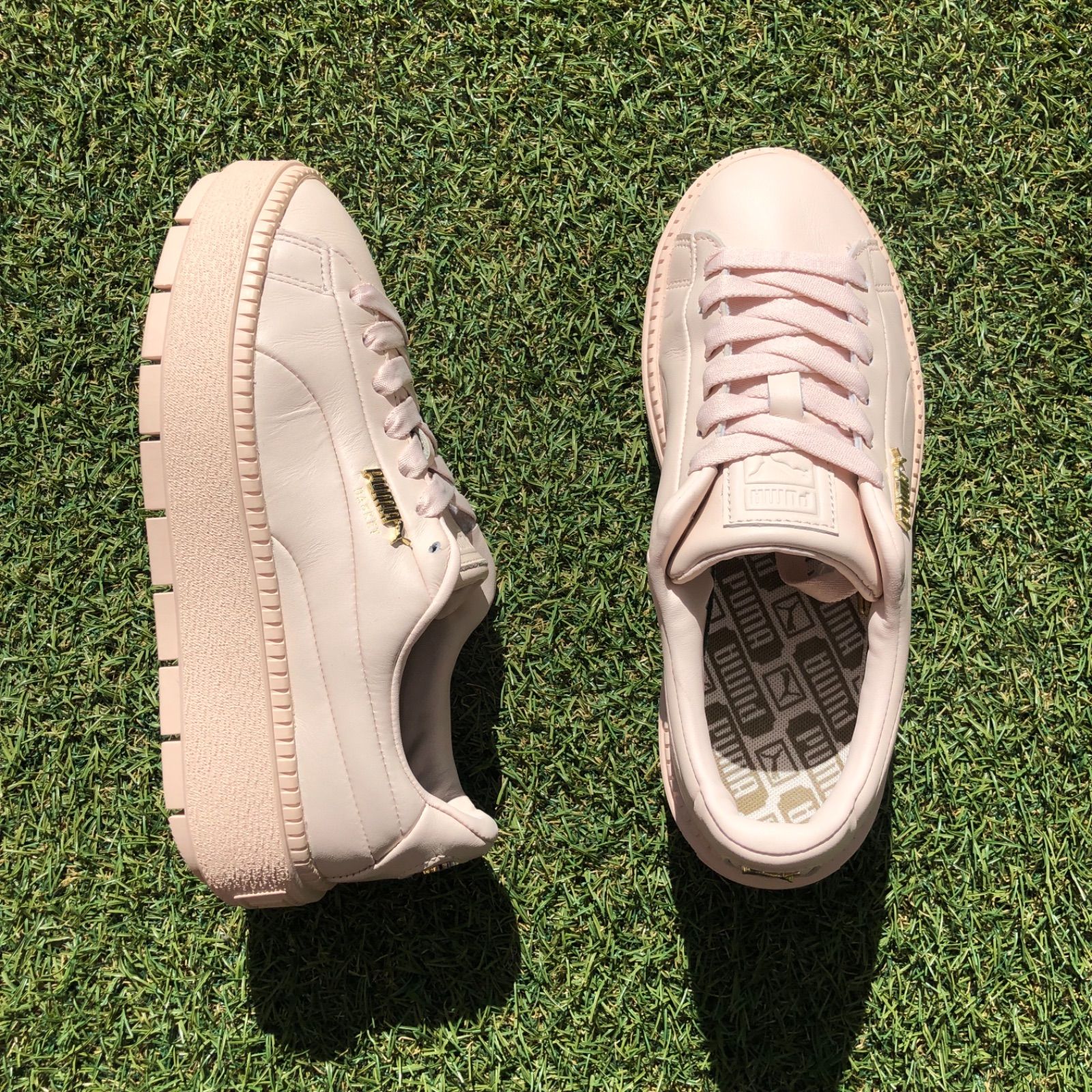 美品24PUMAプーマ スエード プラットフォームトレース プレミアム G323