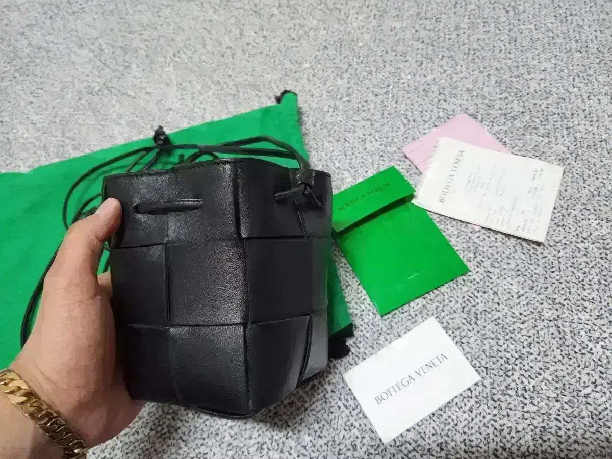 BOTTEGA VENETA ミニ カセット バケットバッグ ボッテガヴェネタ