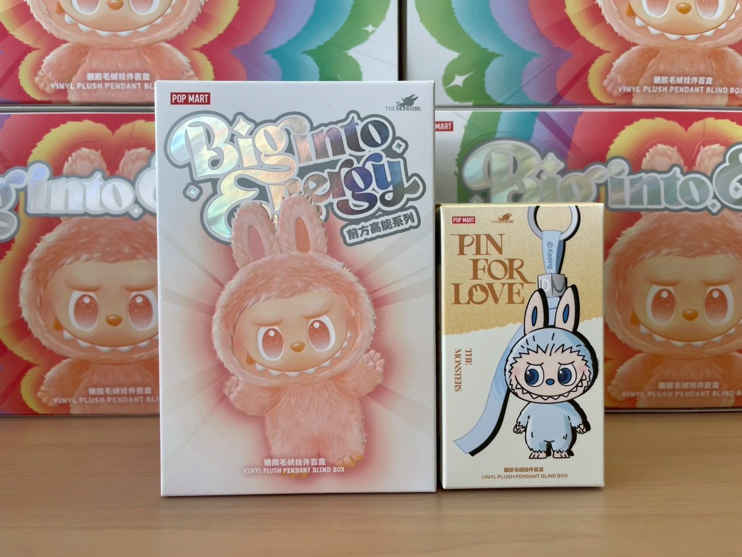 正規品・新品未使用】イニシャル［F］ラブブ LABUBU Biginto Energy