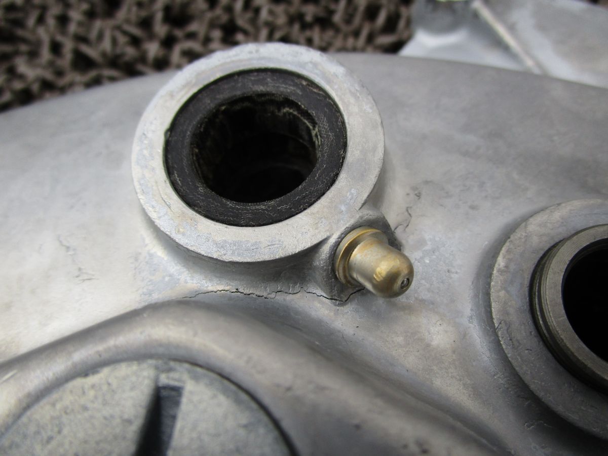 スプロケットカバー CBM72