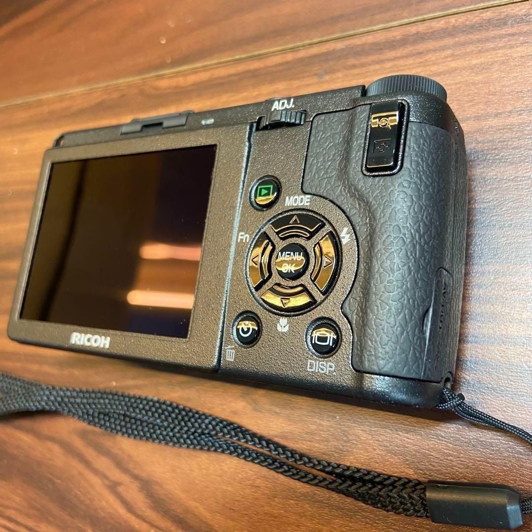 RICOH GR DIGITAL Ⅱ デジカメ ほぼ新品 3824 - メルカリ