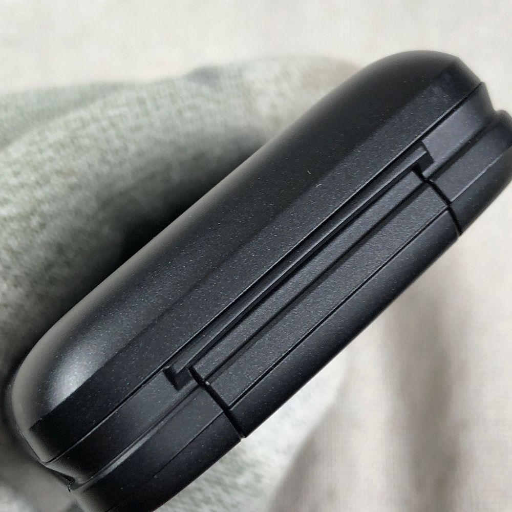 ◇◇SIMフリー GRATINA 4G ブラック BLACK KYF31 一括購入 残債なし