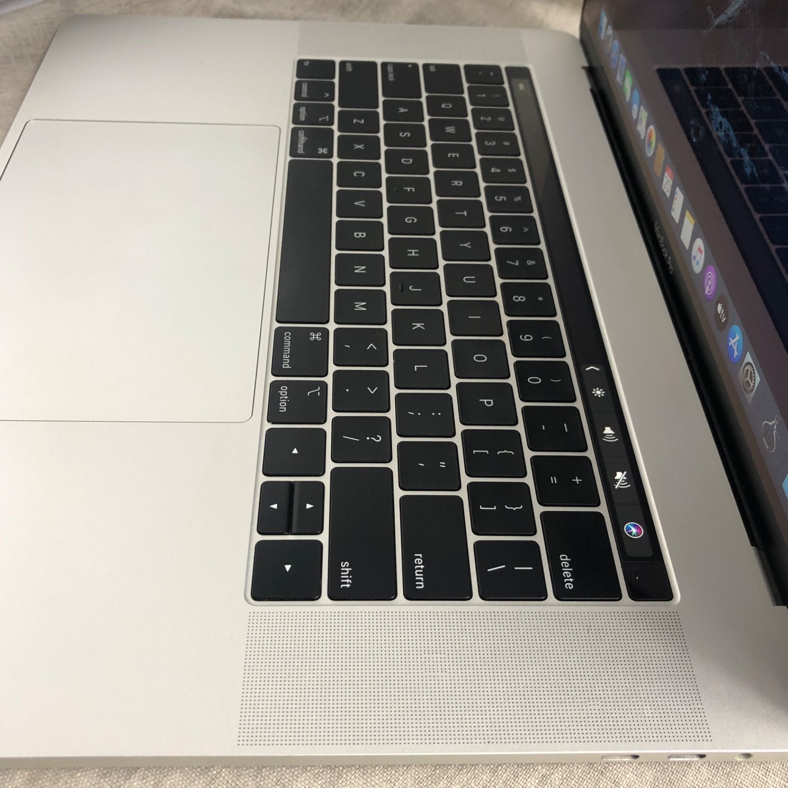 PC/タブレットMacBook pro 15インチモデル 2018 本体のみ - ノートPC
