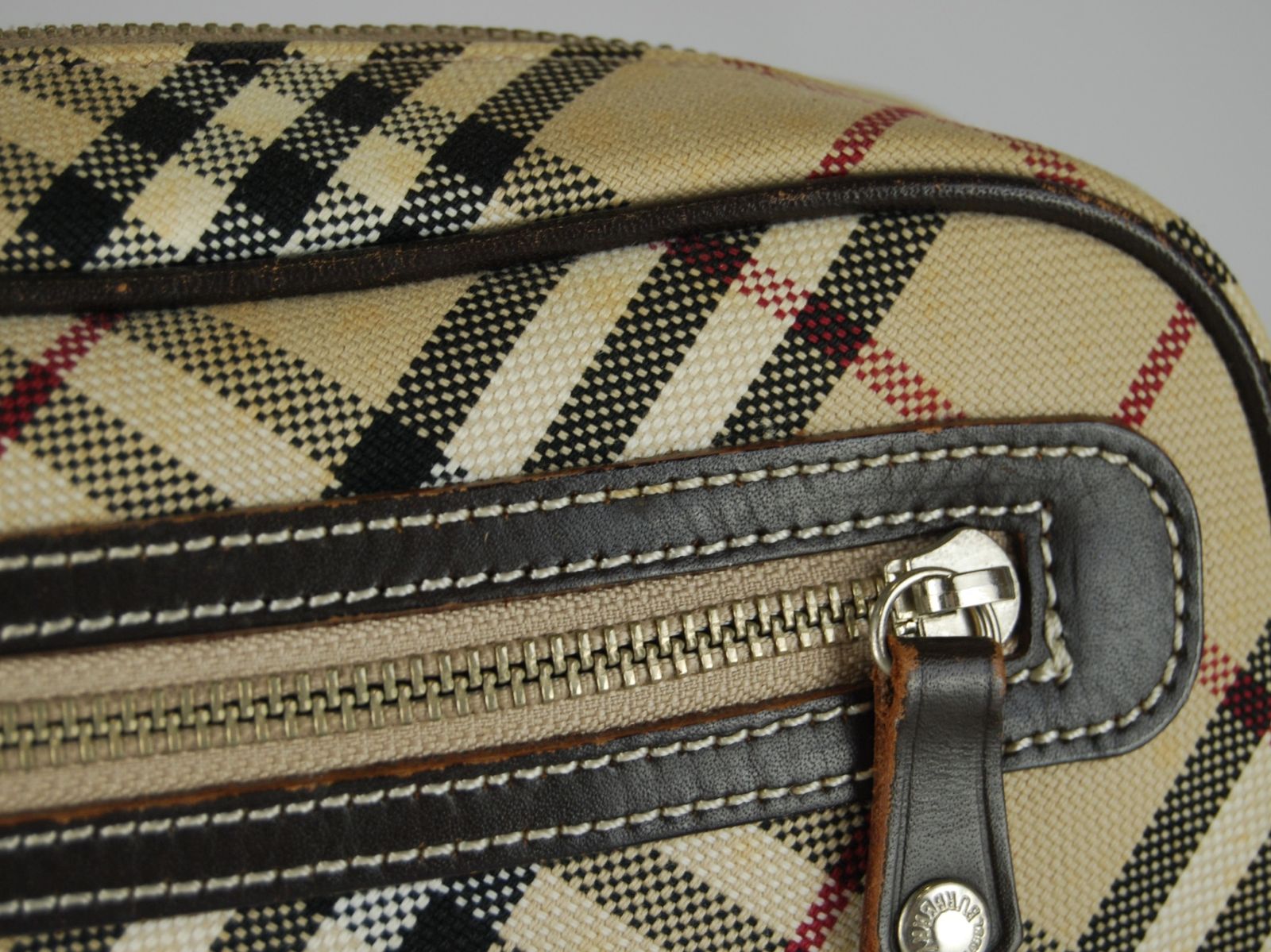 バーバリーブルーレーベル ショルダーバッグ ノバチェック レザー斜めがけ USED/B】BURBERRYバーバリーブルーレーベル ノバチェック