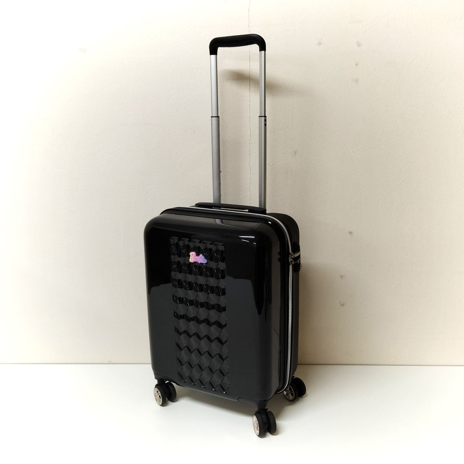 大幅に値下げ！安さの限界へ！！♡バービー　barbie　キャリーバッグ　廃盤 大幅に値下げ！安さの限界へ！！♡バービー barbie キャリーバッグ