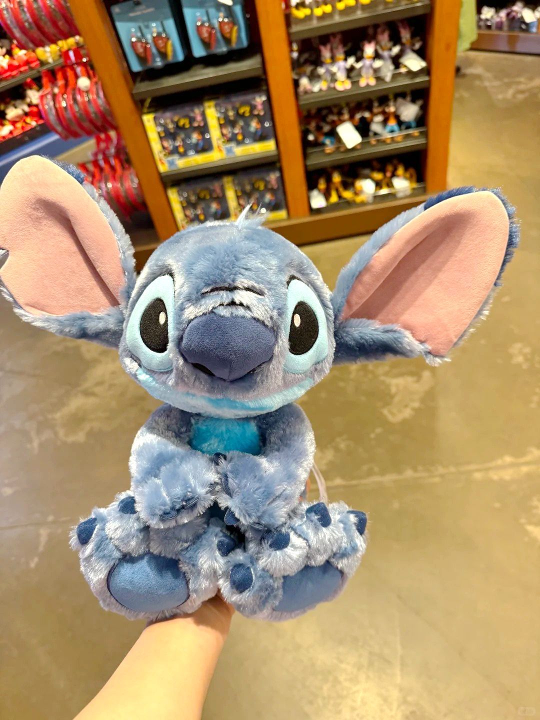 上海ディズニーランド　スティッチ　スーパービッグぬいぐるみ Disney - 【最新☆正規品】スティッチ 2024冬 ぬいぐるみ 上海