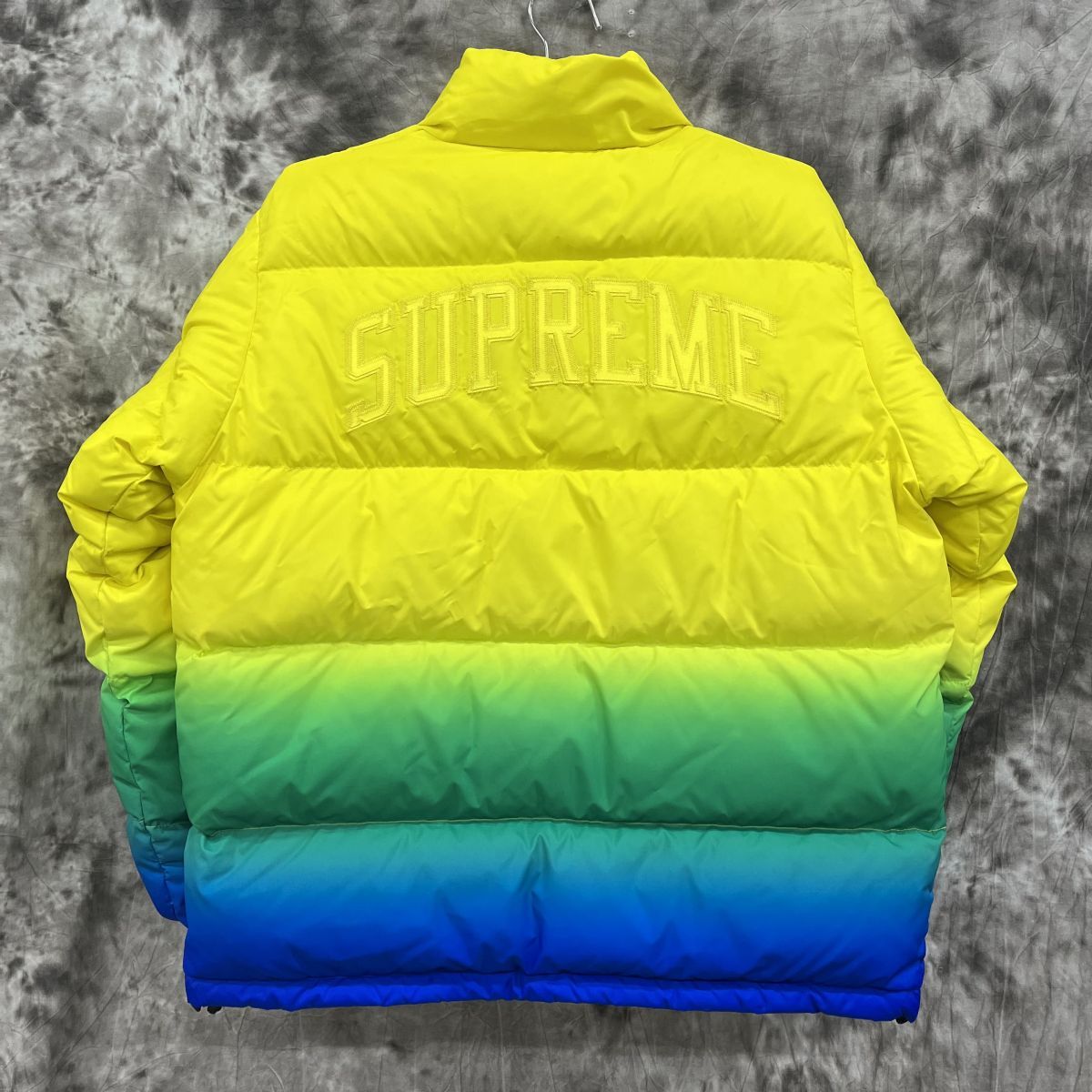 Supreme/シュプリーム【18SS】Gradient Puffy Jacket/グラディエント パフィー ダウンジャケット/M