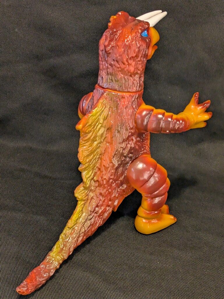 マルサン 復刻 ウルトラ怪獣シリーズ ドランゴ(オレンジ成型/黄