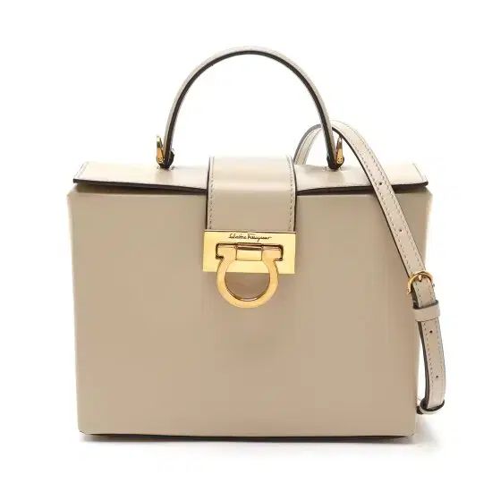 Salvatore Ferragamo サルバトーレフェラガモ Ferragamo フェラガモ ガンチーニ トリフォリオ ボックス ミニバッグ