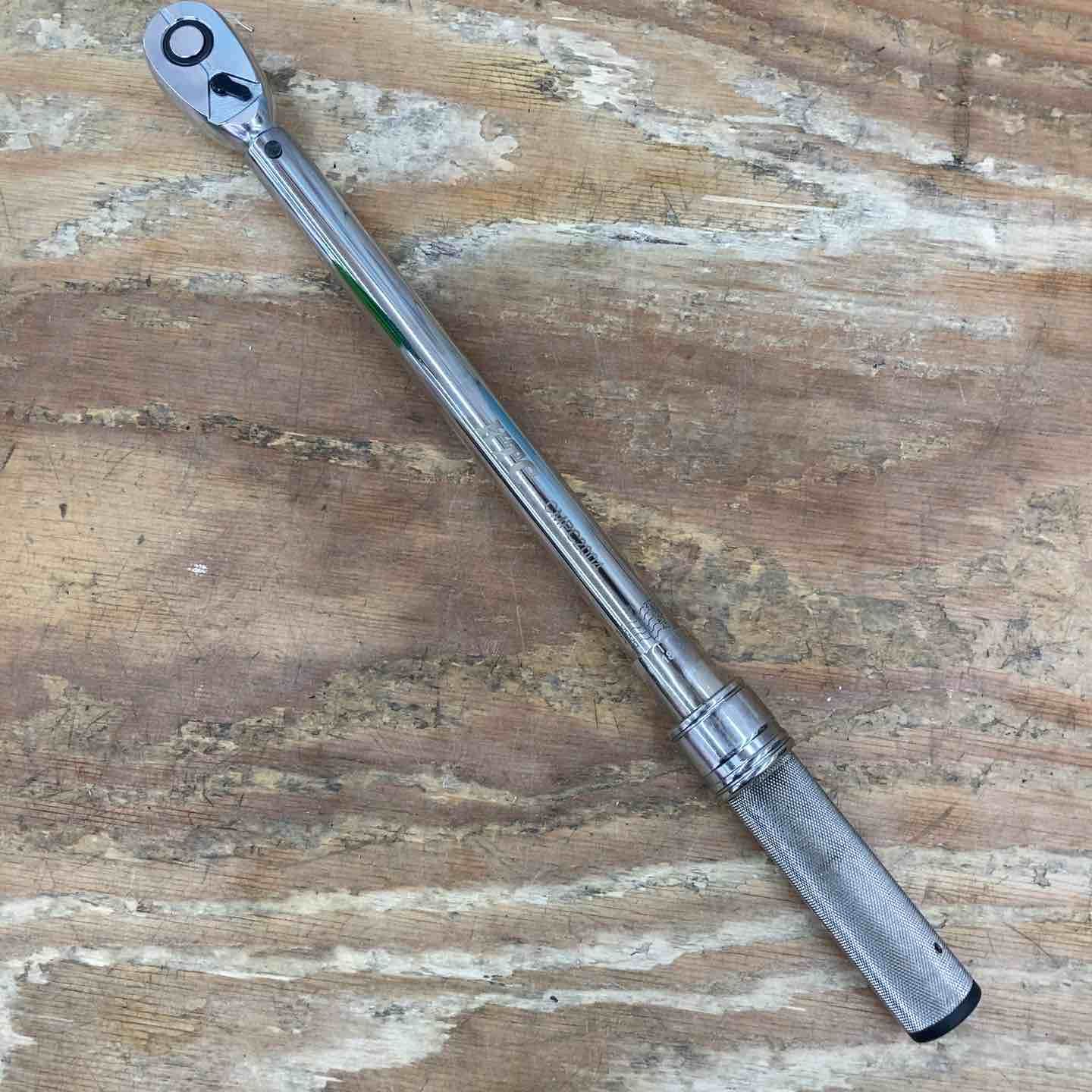 12.7sqプレセット型トルクレンチ