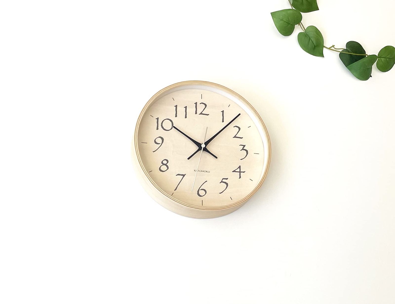 特価商品】clock plywood 21 電波時計 スイープ（連続秒針） KATOMOKU