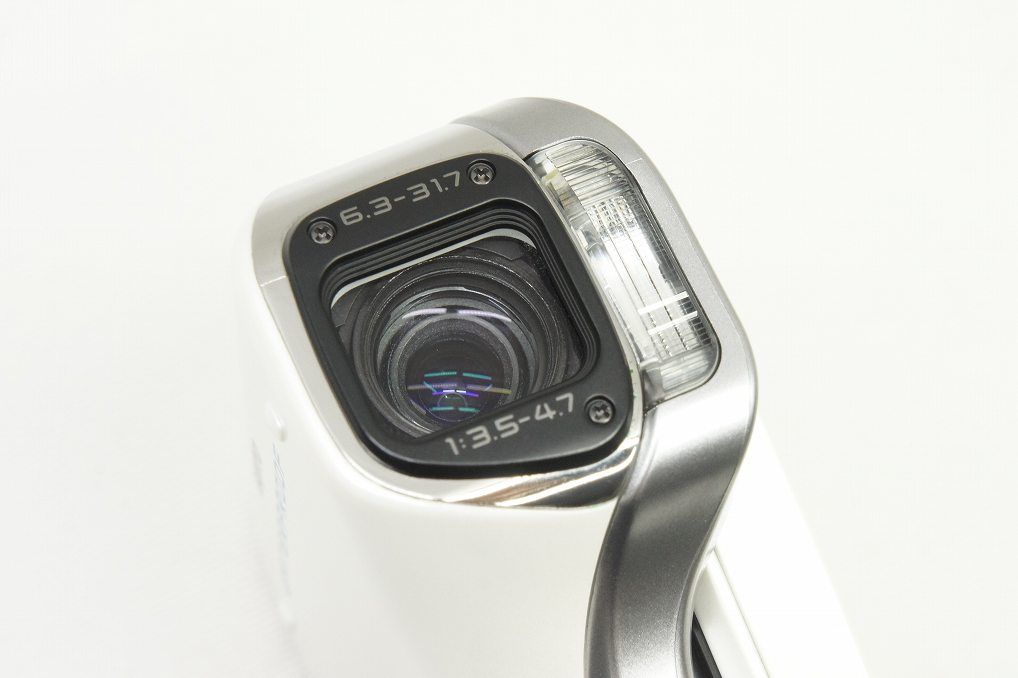 ビデオカメラ SANYO Xacti DMX-CA8 SANYO Waterproof Digital Movie Camera Xacti Zacti DMX-CA8 White