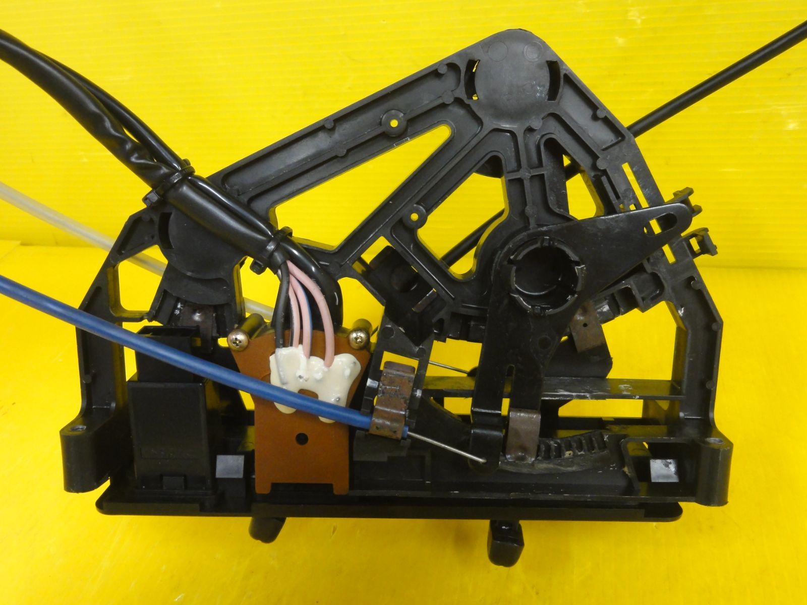 エアコンスイッチ