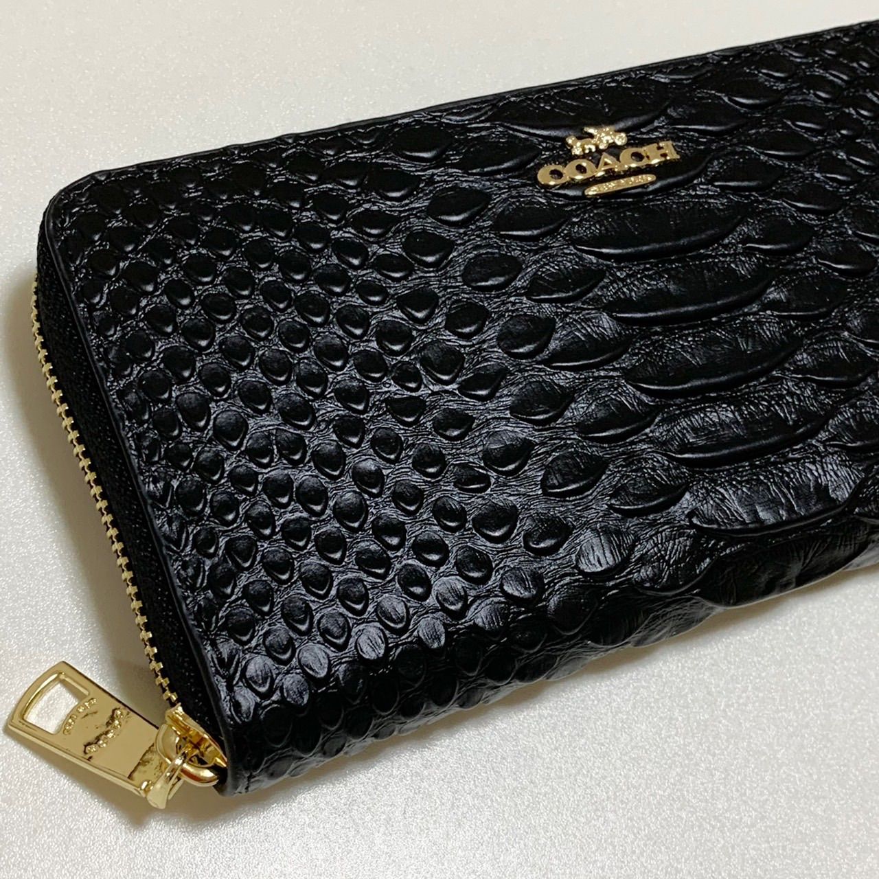 ☆COACH エンボスド スネークレザー 長財布 ブラック - 通販 - wood