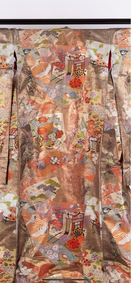 50%OFF! 125,000円→62,500円】花嫁色打掛け 白金色/金刺繍 御所車 