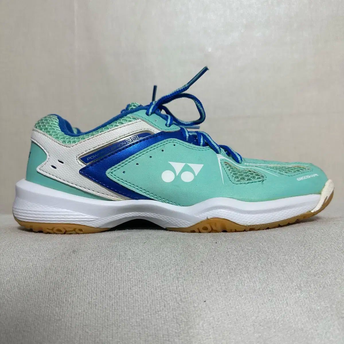235 ヨネックス YONEX バドミントンシューズ