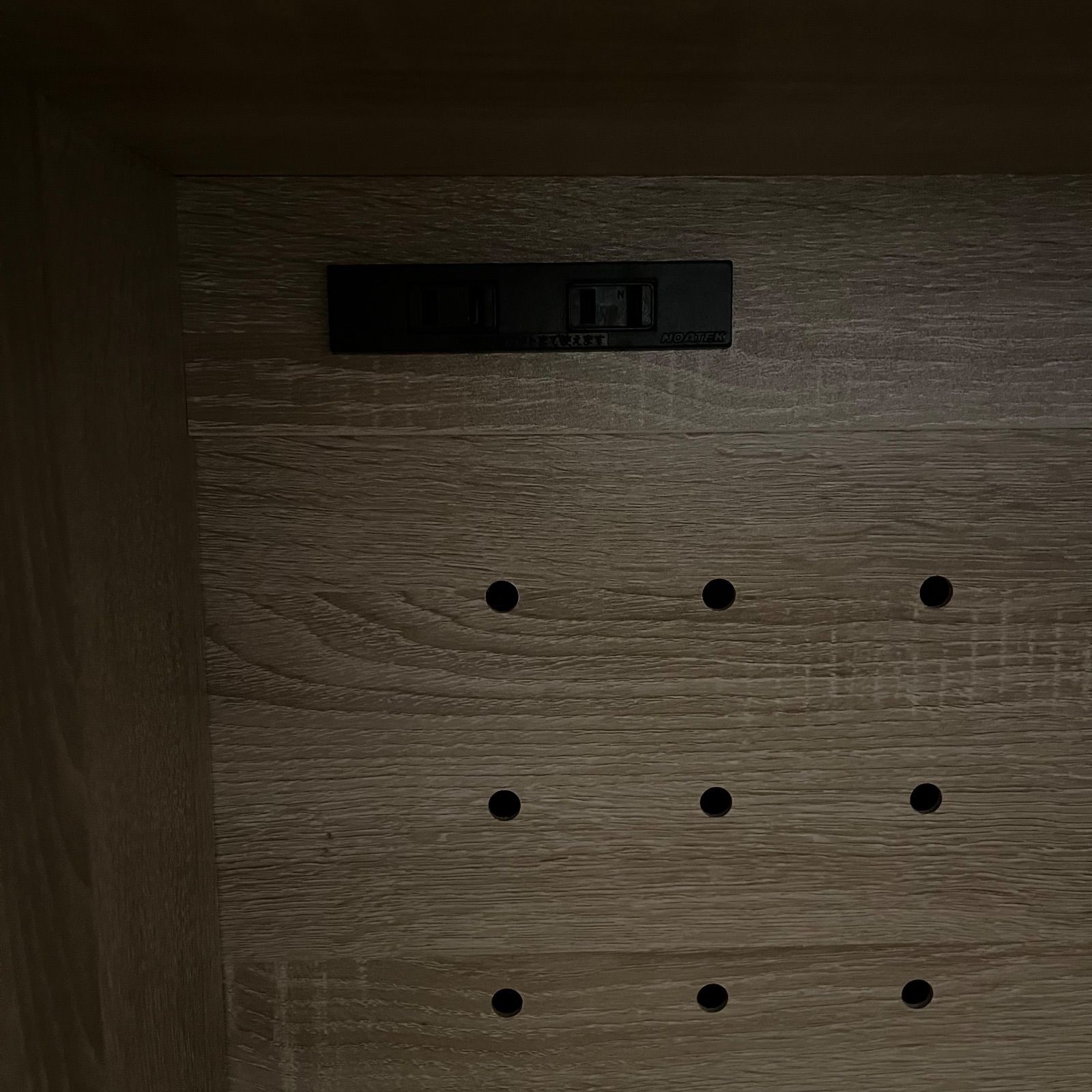 レンジ台 レンジボード 食器棚 キッチン収納 コンセント付き 倉庫前 価格 配送の場合は 前にご相談下さい 名古屋中川区 NEXPOTALLINN_EU