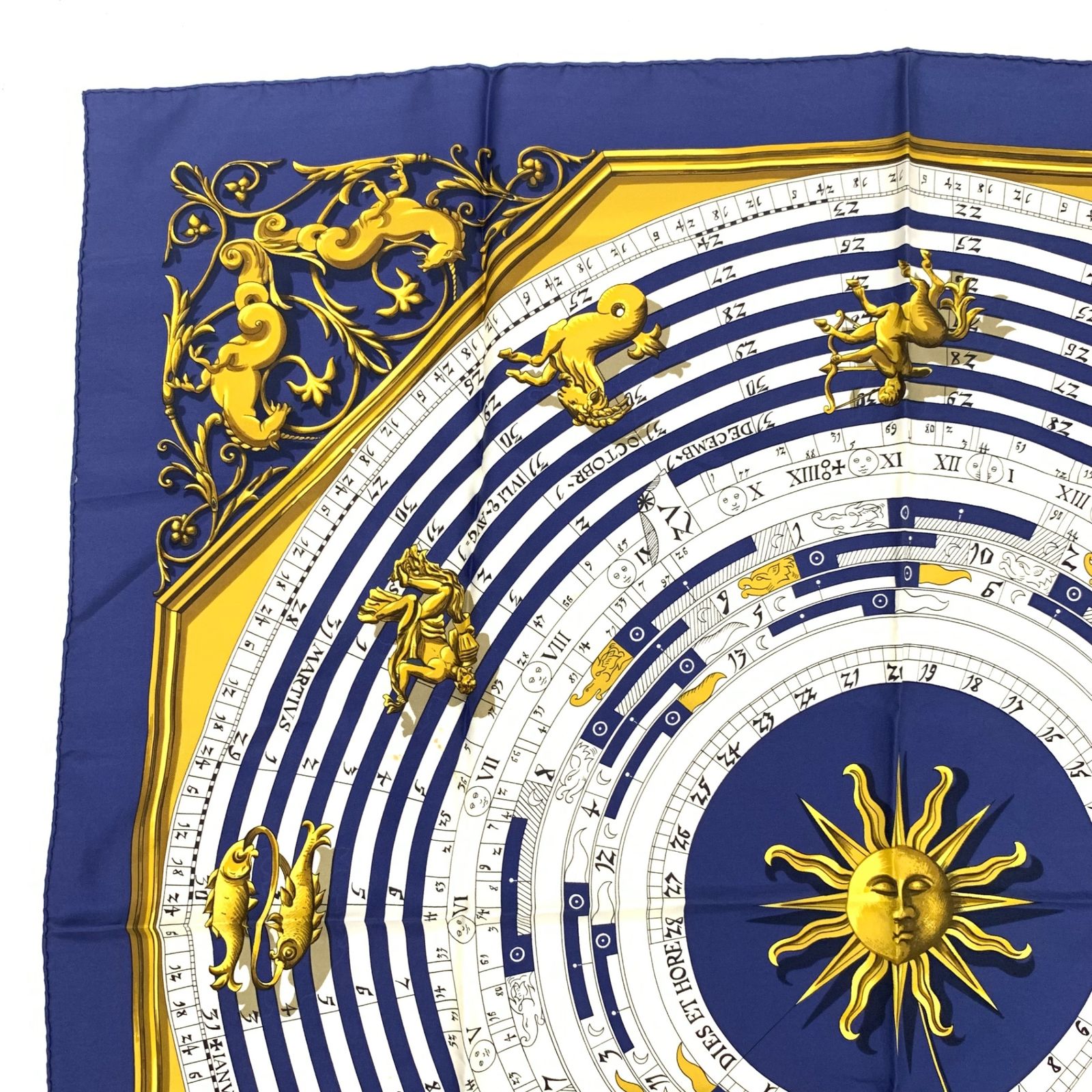 エルメス　スカーフ　カレ90 DIES ET HORE 占星術　【お値下げ中】 HERMES - HERMES DIES ET HORE 占星術 カレ90 スカーフの通販 by