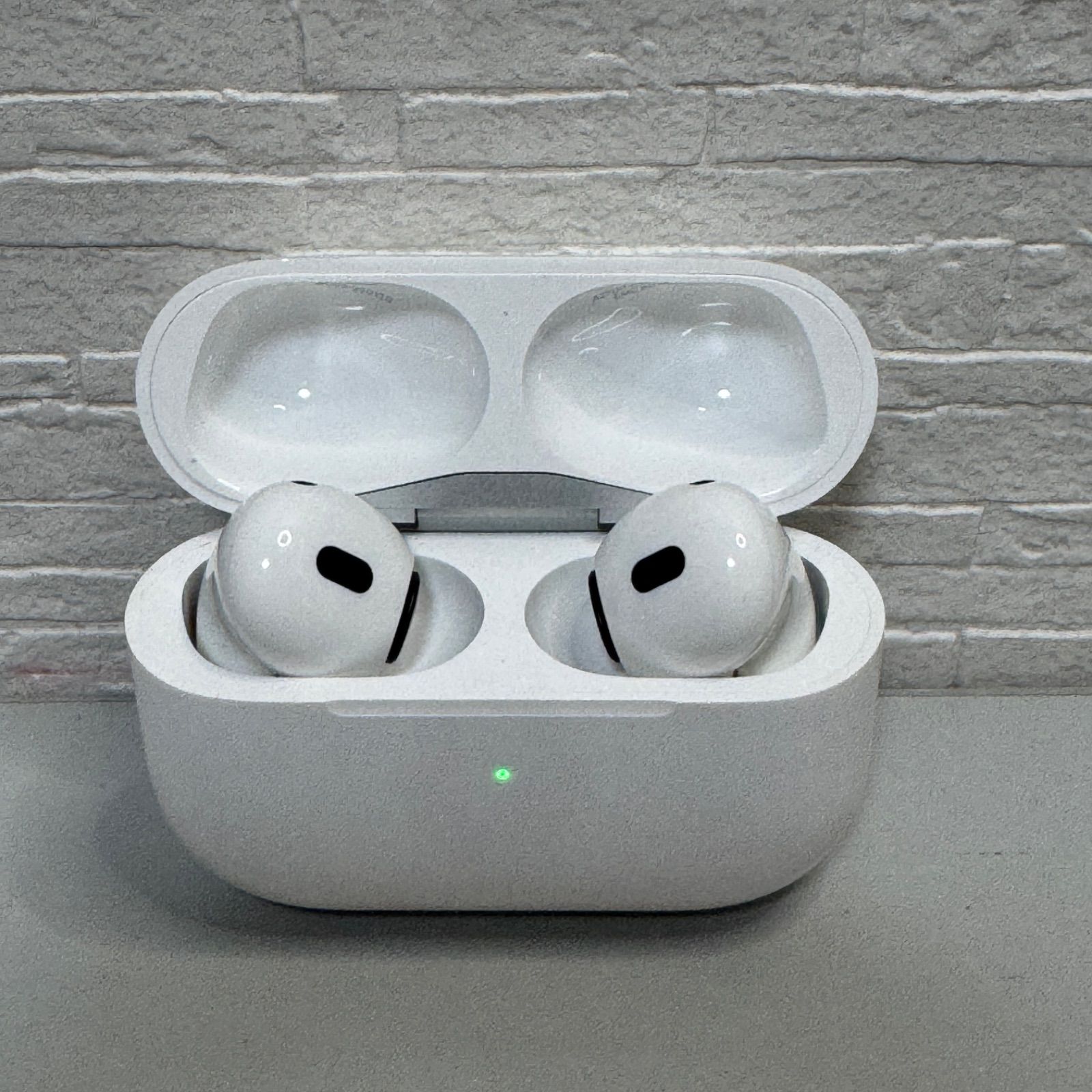 AirPods Pro 第二世代（L）動作確認済み　A2699 Apple (アップル) AirPods Pro(第2世代) A2699/A2698 2022年製