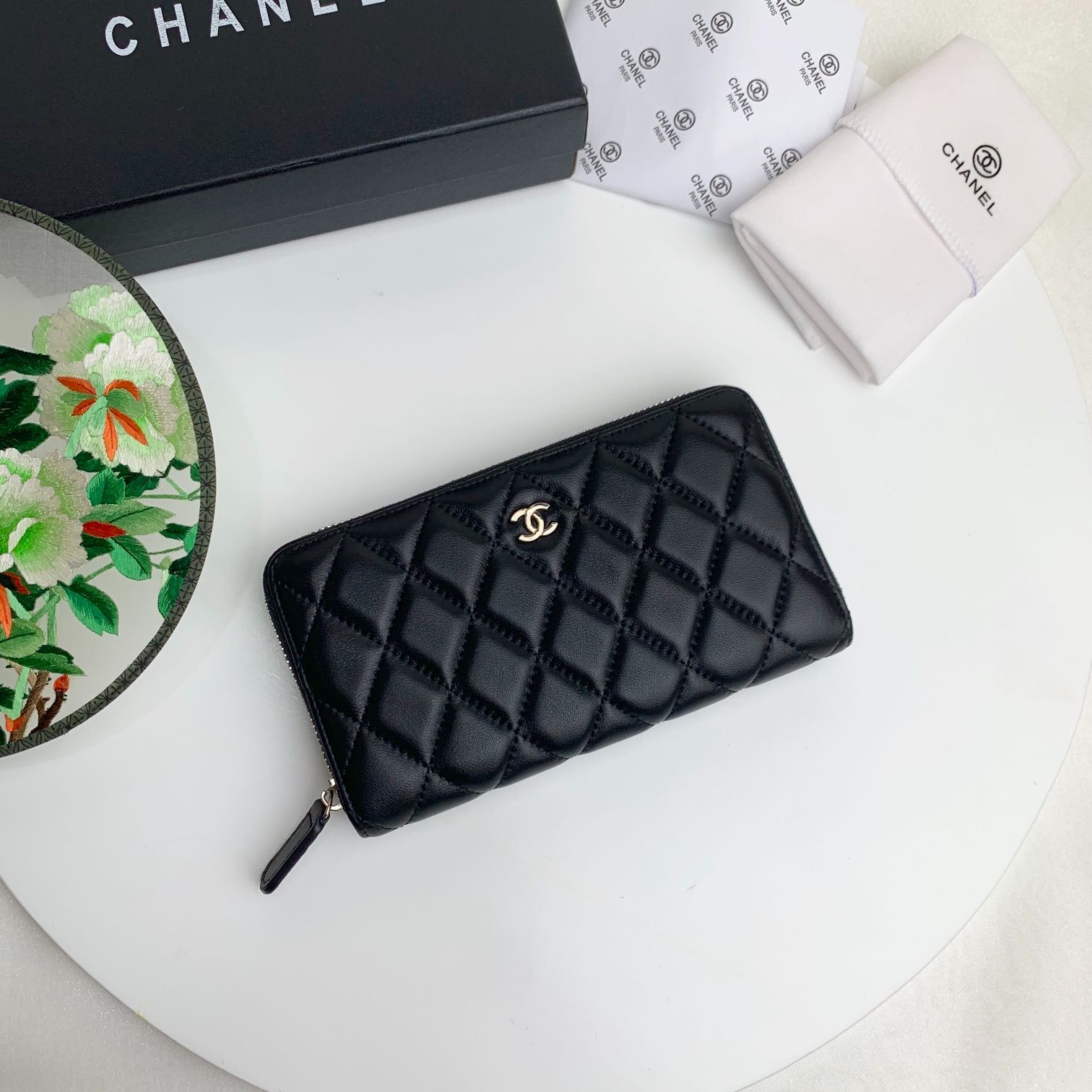 CHANEL シャネル ラムスキン マトラッセ 長財布 ブラック