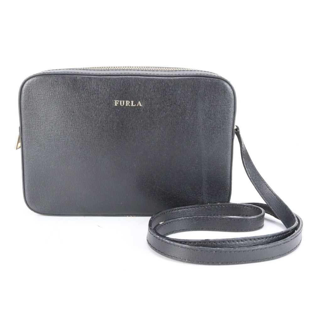 美品✨フルラ　ショルダーバッグ　リリー　キルティング　レザー　ブラック　カメラ FURLA フルラ ショルダーバッグ リリー XLサイズ カメラバッグ