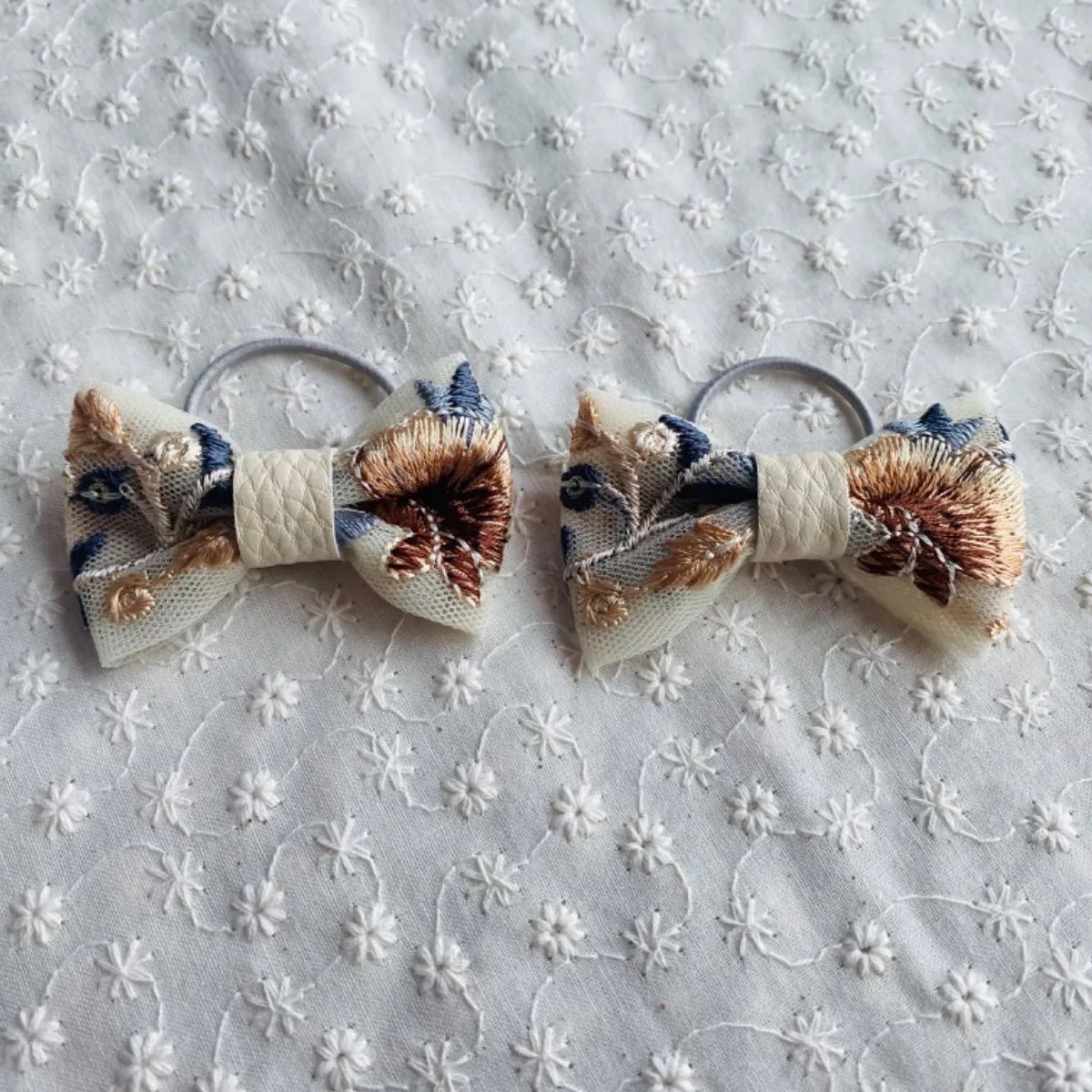 【超新作】 再販☆大人可愛いリボンヘアゴム☆インド刺繍リボン×ペタシャム ヘアゴム