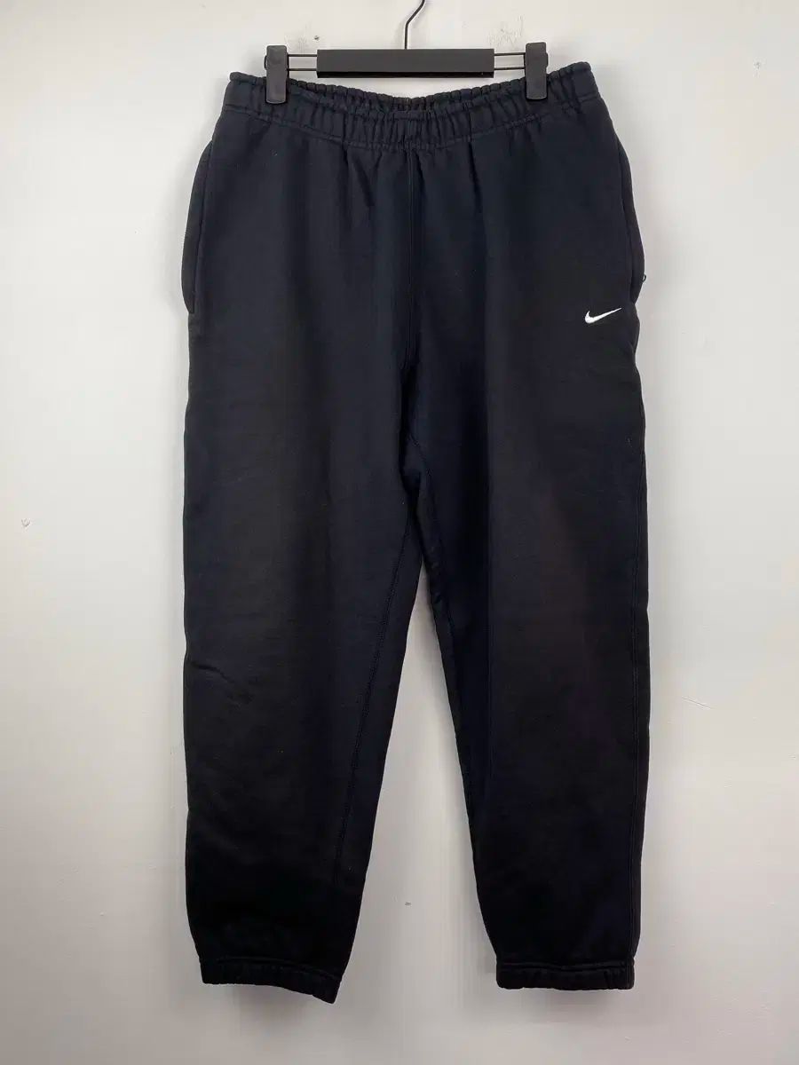 NIKE ナイキ スウッシュ 黒 裏起毛 ジョガー スウェットパンツ ジャージ M
