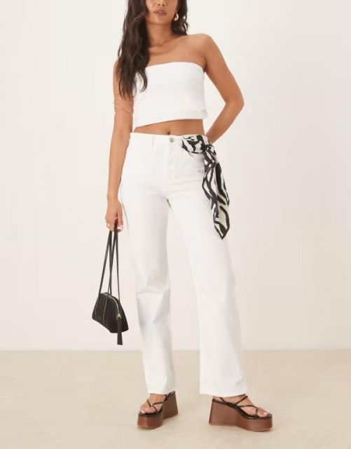 【送料無料】 マンゴ レディース デニムパンツ ボトムス Mango Matilda straight leg jeans in white WHITE