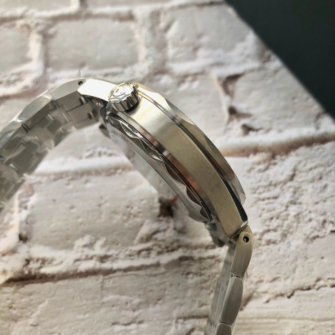  今日 OMEGA クラシック シーホース シリーズ 300 腕時計 自動巻き時計 腕時計(アナログ)