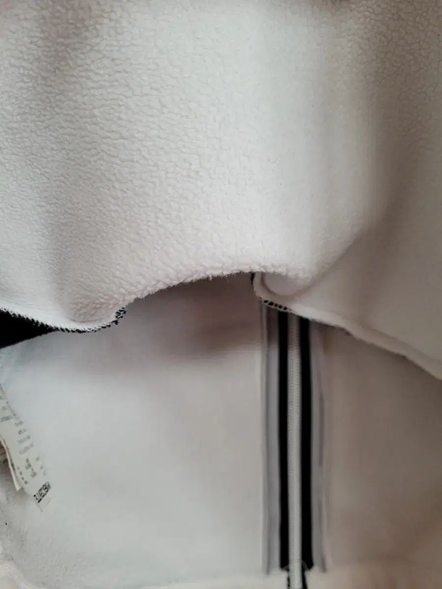 DESCENTE デサント