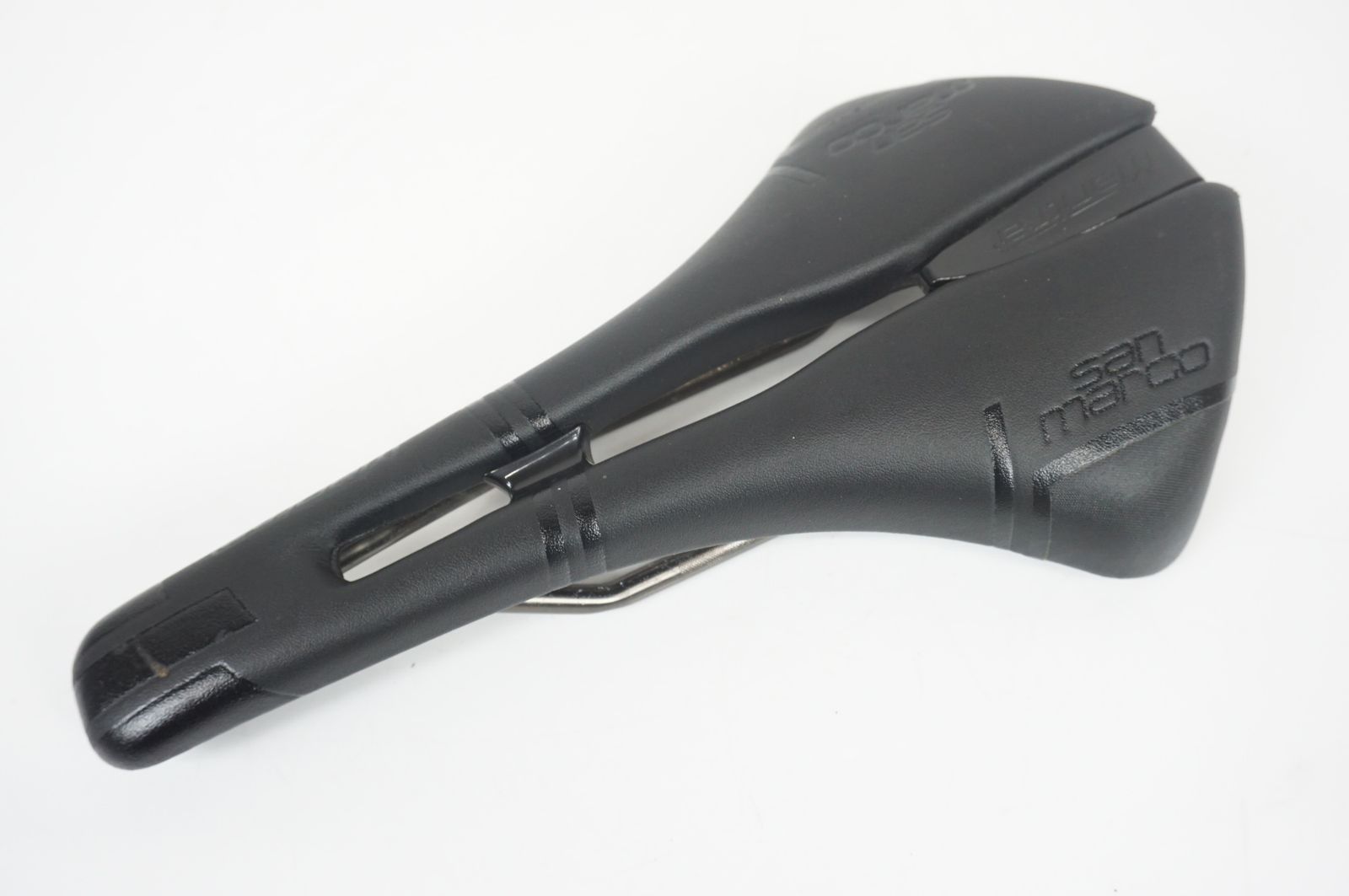 SELLE SAN MARCO 「セラサンマルコ」 MANTRA WIDE サドル