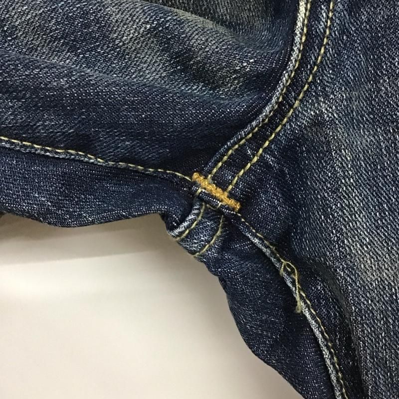 デニムパンツ