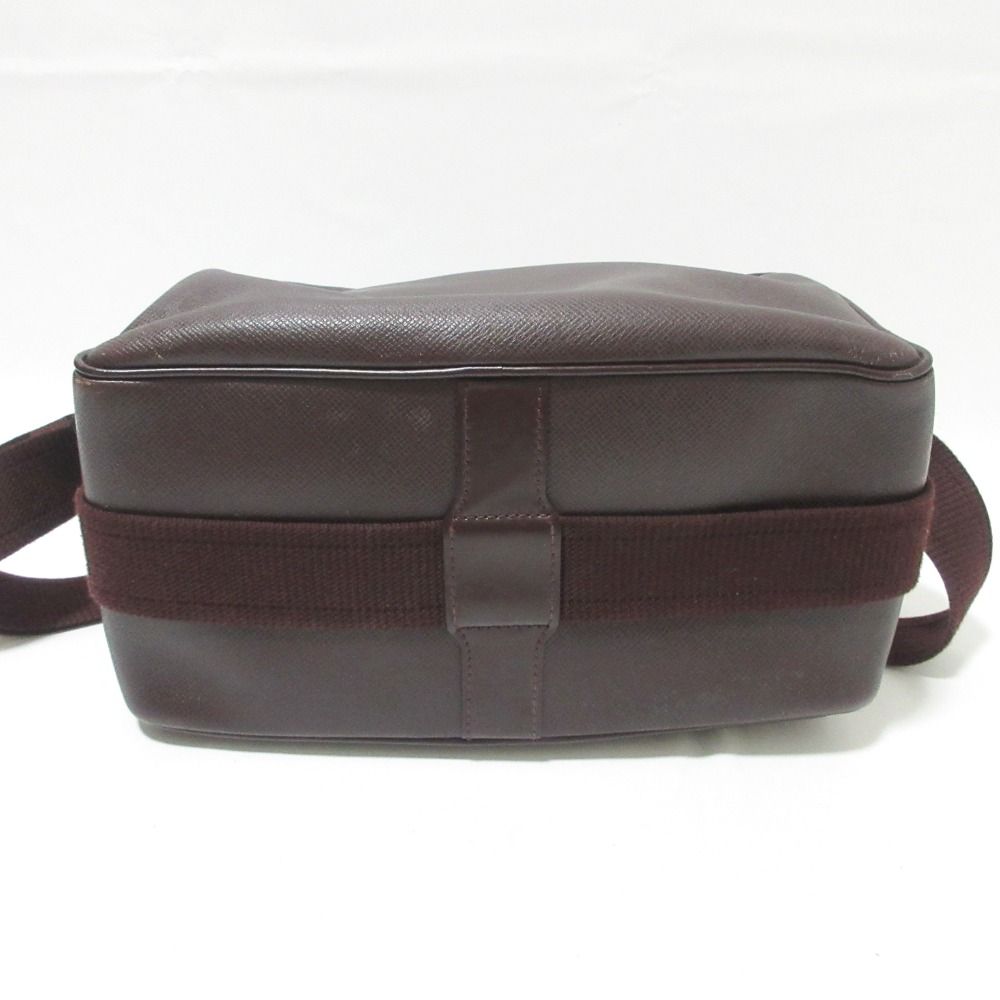 Louis Vuitton ルイヴィトン リポーター タイガレザー