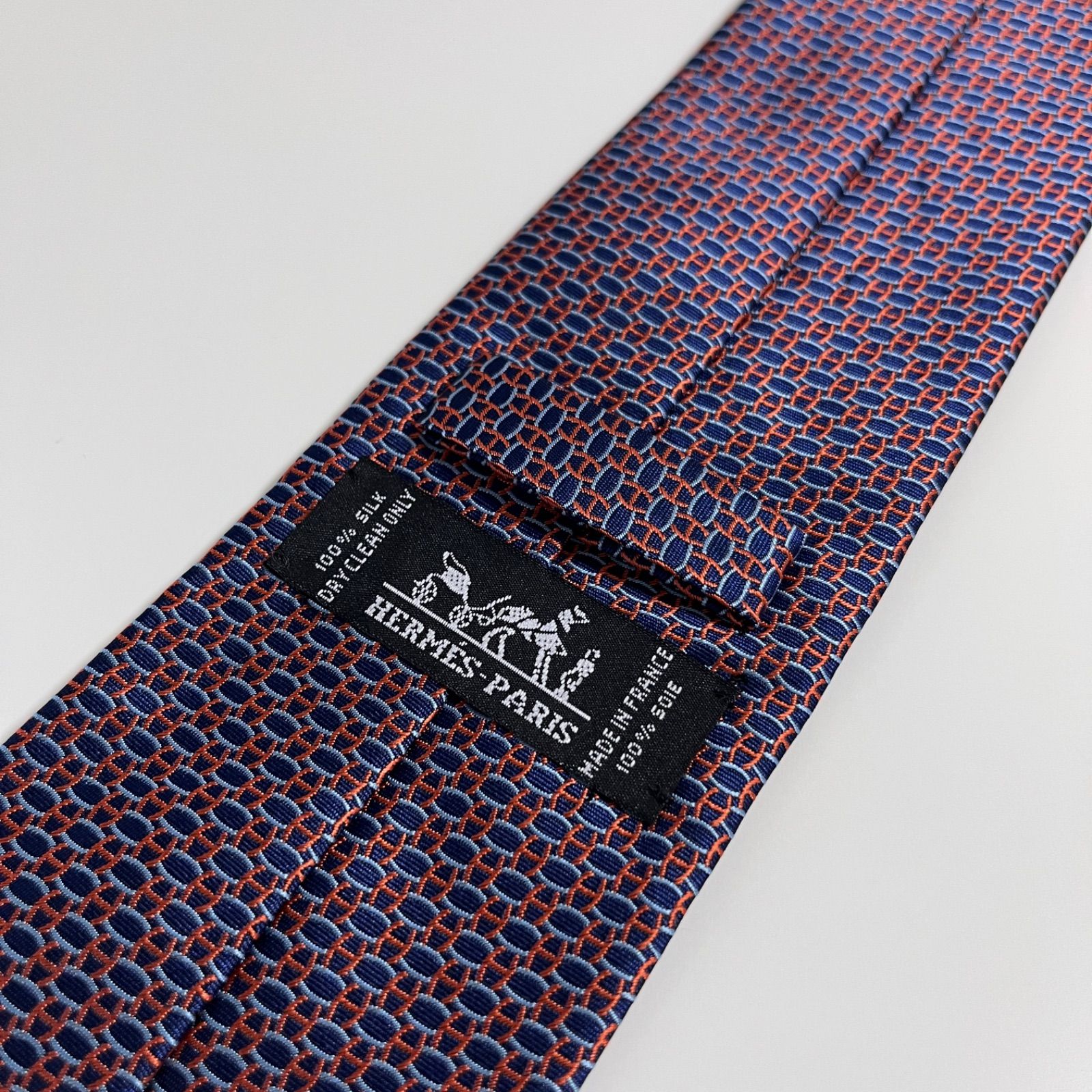 HERMES エルメス ネクタイ シルク100% パープル 美品 HERMES エルメス ネクタイ シルク100% パープル系 総柄 254