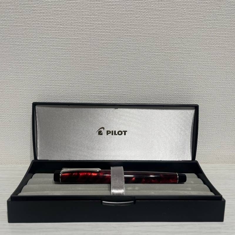 店頭展示ほぼ♥ PILOT 万年筆 マーブルレッド ペン種 F FKVH-3MR-MAR-F