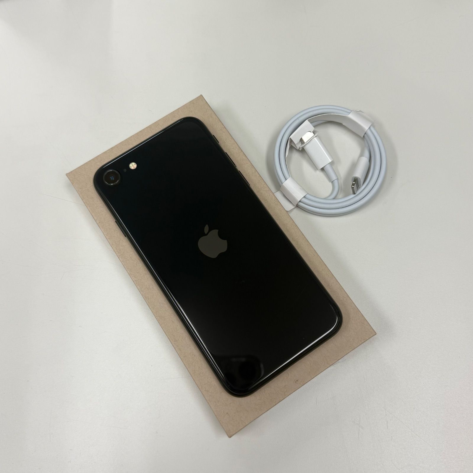 iPhone SE第3世代 128GB ミッドナイト 国内版SIMフリー送料無料